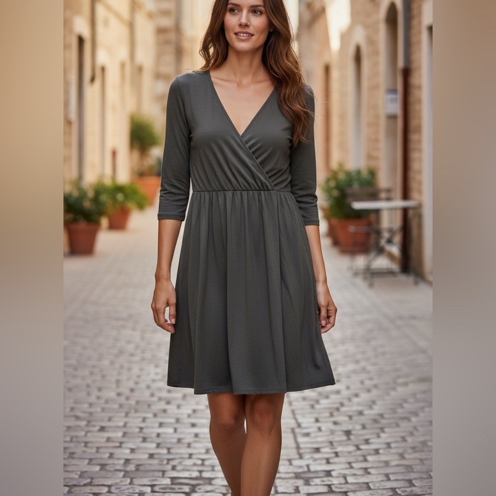 Torrid Elegant Gray Women's V Neck Long sleeve Dress Size X Large 14-16